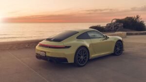 Porsche Lança o Novo 911 Carrera S com Foco em Desempenho e Inovação Tecnológica