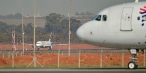 Ameaça Falsa de Bomba Adia Voo da Latam de Brasília a São Paulo