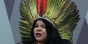 Sônia Guajajara apresenta evolução clínica, mas permanece internada em São Paulo