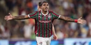 Fluminense Vence Corinthians e Assume Vice-Liderança do Campeonato Brasileiro