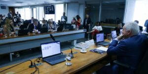 Senado Avança na Tramitação da PEC que Elimina a Escala 6×1